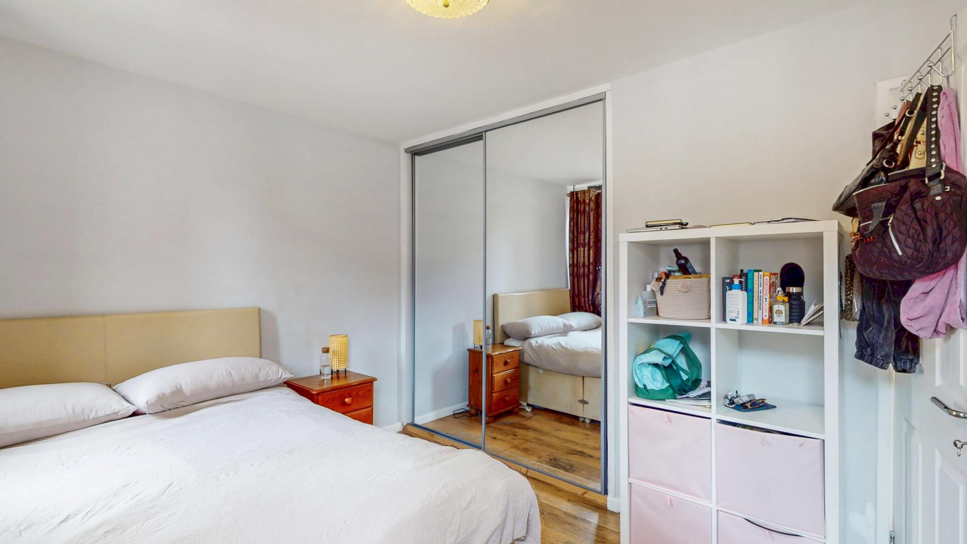 			3 Bedroom, 1 bath, 1 reception Flat			 Netherwood Street, West Hampstead (Inclusive of Gas)